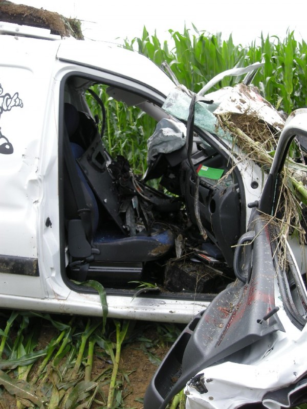 Verkehrsunfall 039.jpg
